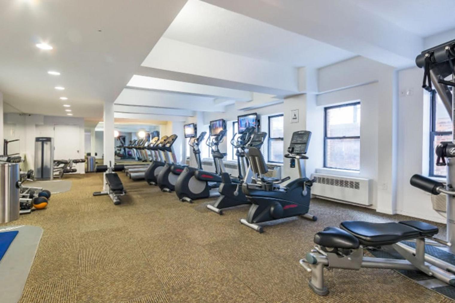Chelsea 1br W Gym Nr Penn Station Msg Nyc-528 New York